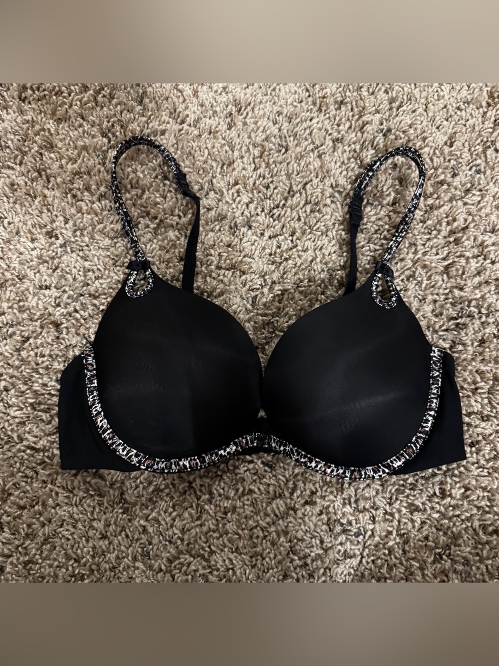 Y2K Victoria’s Secret Black & Cheetah Print Push-Up Bra
